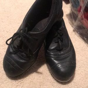 Tap shoes
